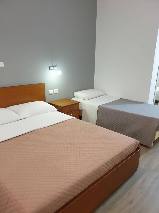 Apart-Hotel Llazari Химар Екстериор снимка