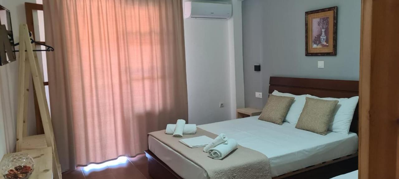 Apart-Hotel Llazari Химар Екстериор снимка